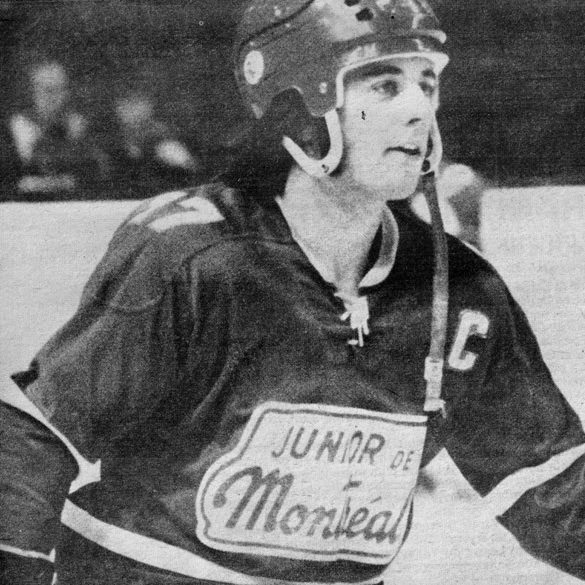 Jacques Cloutier autographed Hockey Card (Quebec Nordiques) 1992